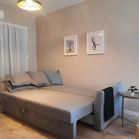 Semeli The 3as Armonia, Ariadne, Artemis פאפוס