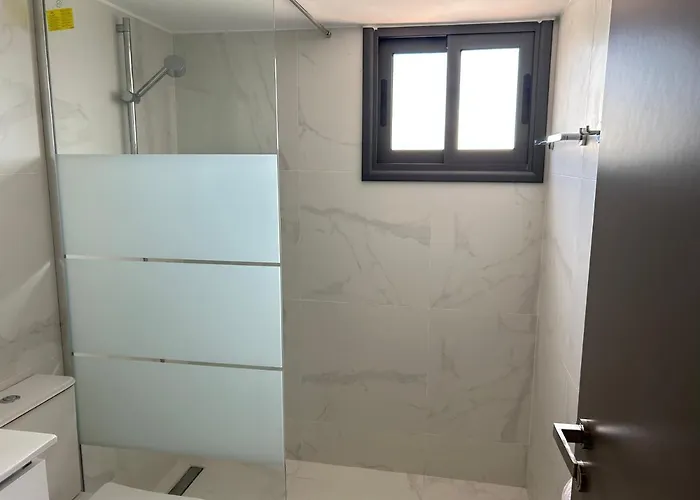 Semeli The 3as Armonia, Ariadne, Artemis * Paphos