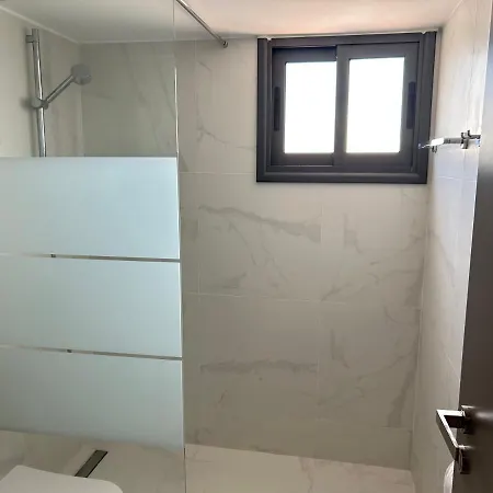 Semeli The 3as Armonia, Ariadne, Artemis * Pafos